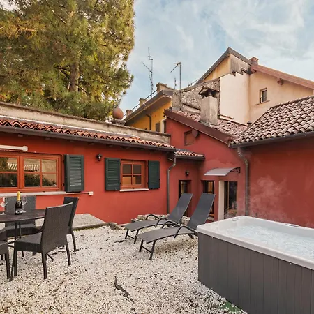 - Magic Garden House - View Dom wakacyjny *