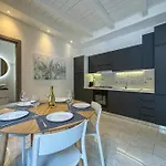 - Magic Garden House - View Feriehus Como