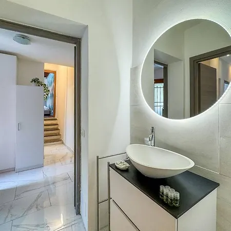 - Magic Garden House - View Vakantiehuis