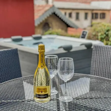 Vakantiehuis - Magic Garden House - View *