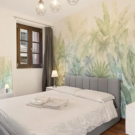 Semesterbostad - Magic Garden House - View *
