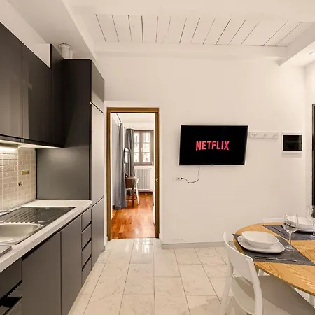 - Magic Garden House - View Como