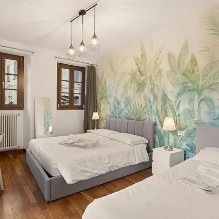 Semesterbostad - Magic Garden House - View *