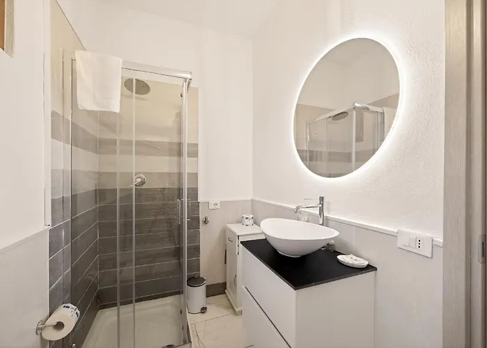 - Magic Garden House - View Como